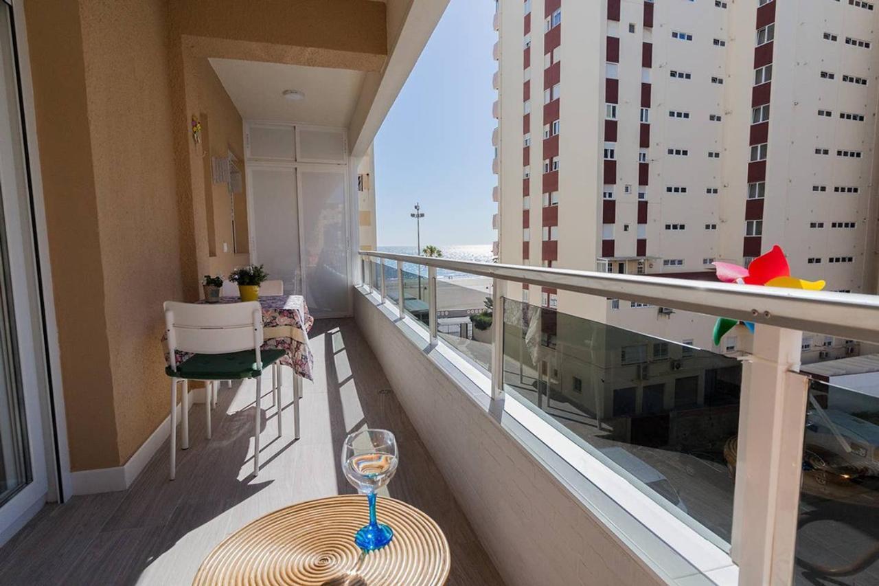 Victoria - Apartamento Playa Cádiz Eksteriør billede